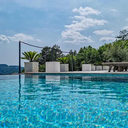 Holiday home Bella *